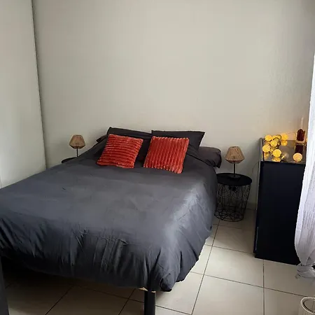 Διαμέρισμα Cosy T2 Proche Commodites Et *