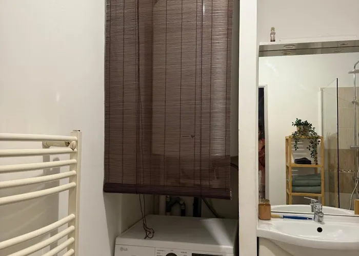Cosy T2 Proche Commodites Et Διαμέρισμα Fréjus