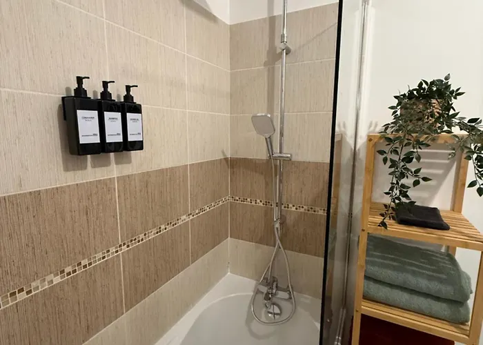 Cosy T2 Proche Commodites Et *