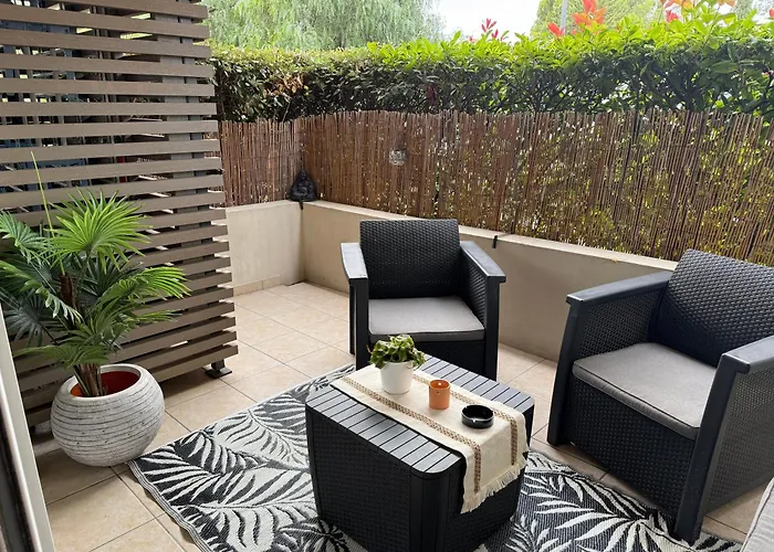 아파트 Cosy T2 Proche Commodites Et Fréjus
